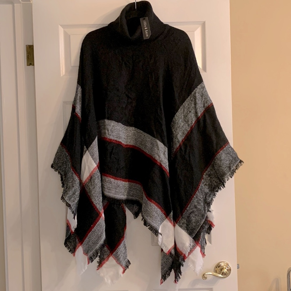 NWT Ellie & Kate Plaid Turtleneck Poncho